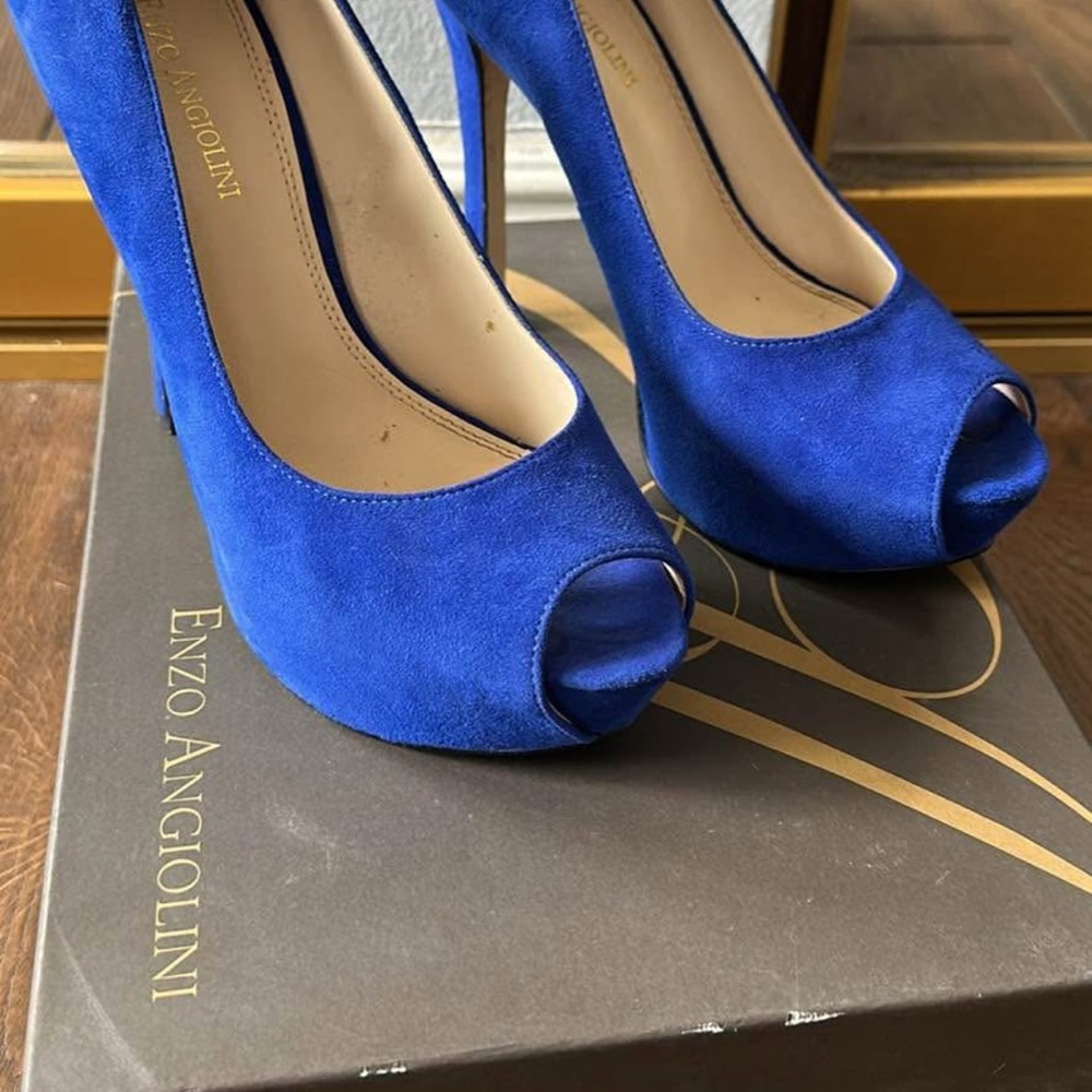 Enzo Angiolini Royal Blue Peep Toe Heels